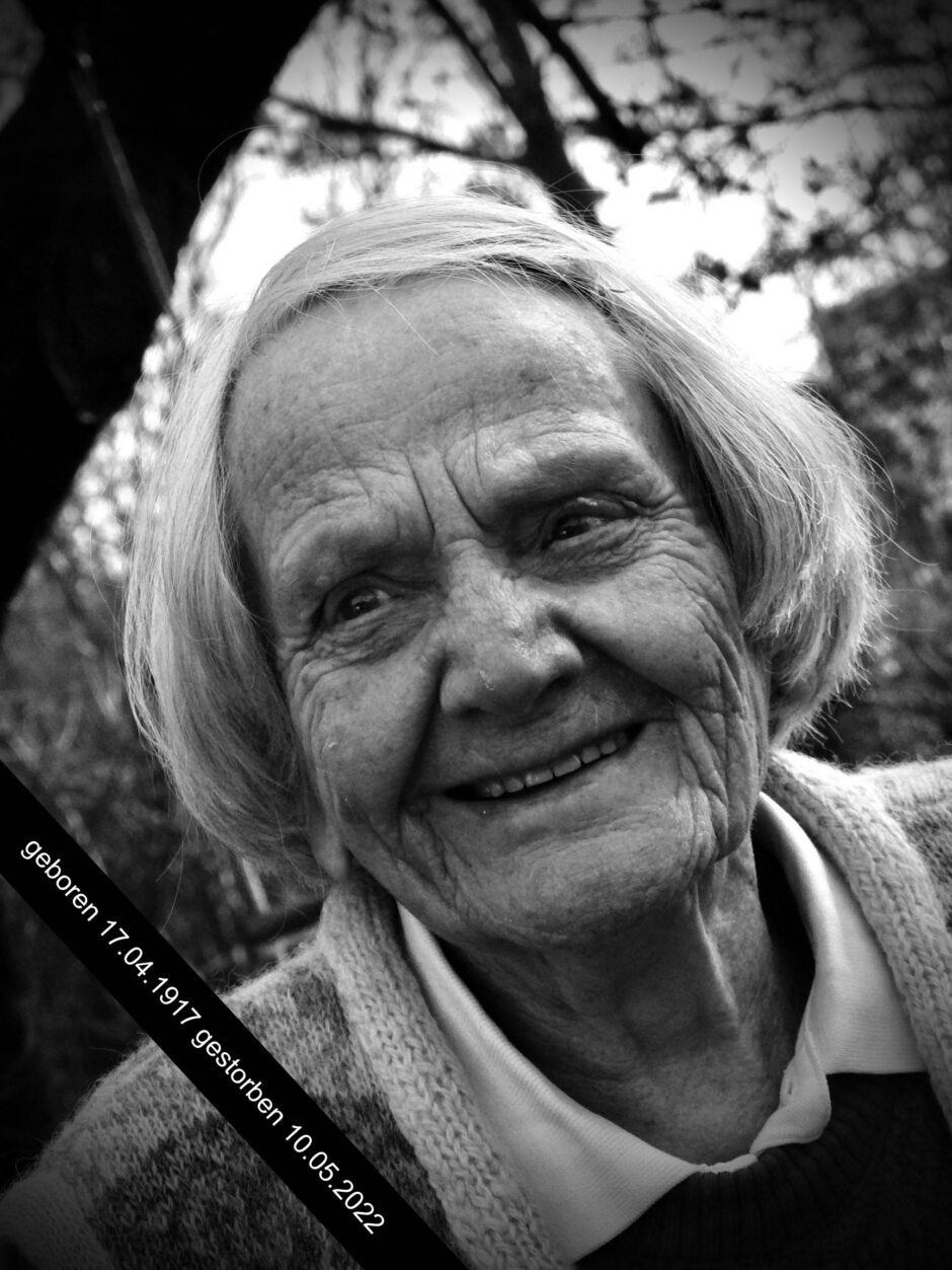 Zu sehen ist die im Mai 2022 verstobene Sonja Barthel im Alter von 97 Jahren.